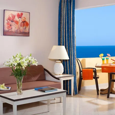 Marino Tenerife 3* طوستا ديل سيلونثيو