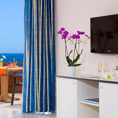 Marino Tenerife شقة