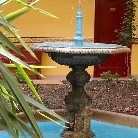 Marino Tenerife طوستا ديل سيلونثيو