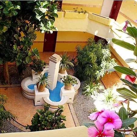 Marino Tenerife فندق طوستا ديل سيلونثيو